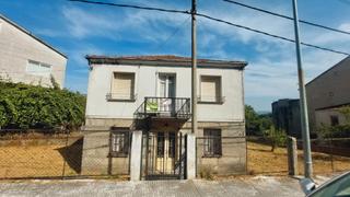 Casa  Avenida dos milagros 33. Venta casa en maceda