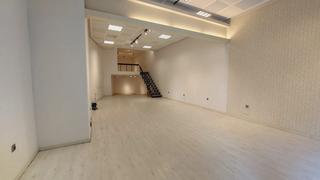 Lloguer Local Comercial a Avenida da habana 32. Alquiler local comercial de 95m2 en av da habana