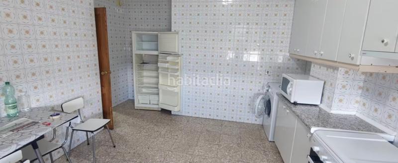 Foto 2a5c46d4-cc7e-40f6-9e04-cd9f3493ed9a. Alquiler piso en rua do bierzo 23b alquiler piso estudiantes en rua do bierzo en Ourense