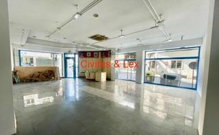 Local Comercial en Avenida de Buenos Aires