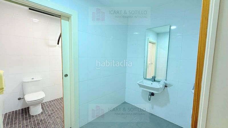 Foto f833dbb8-31af-4be6-acbb-8d8c5cb6e08e. Local comercial a Casco Urbano Vinaròs