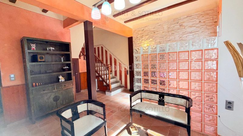 Foto 1175d8d2-f012-4d40-9c17-8db408236a60. Casa a Casco Urbano Vinaròs