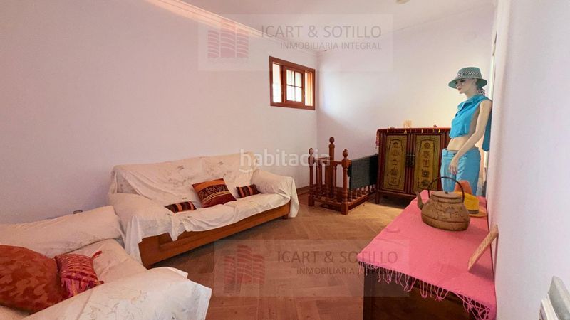 Foto 11821cc0-d136-49d4-be08-85bf80472051. Casa amb calefacció a Casco Urbano Vinaròs
