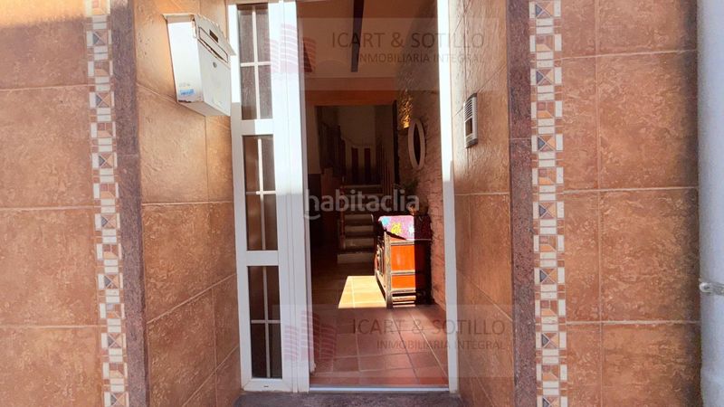 Foto 4e4fc796-b5ec-4369-a0ec-017b9acc4110. Casa amb calefacció a Casco Urbano Vinaròs