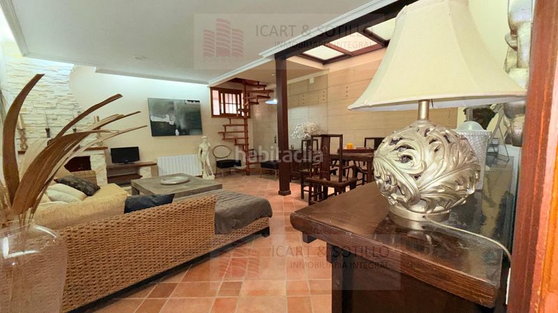 Foto cece0258-03f2-4022-a6f4-7b85bd611c3a. Casa amb calefacció a Casco Urbano Vinaròs