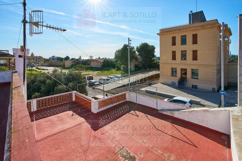 Foto 2f76dd91-80ec-4aa8-998f-03ae40c2ab03. Xalet amb piscina a Alcanar