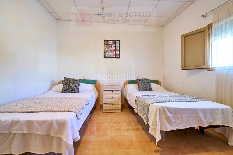Foto 4a0586f2-d999-492e-a6ed-d88314861744. Xalet amb piscina a Alcanar