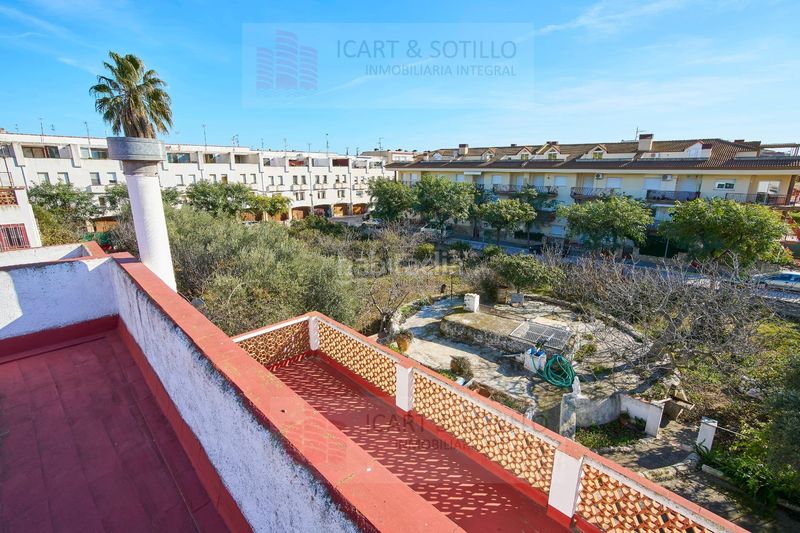 Foto a8e6f58b-6a53-4989-81b5-0103c1b2c0a2. Xalet amb piscina a Alcanar