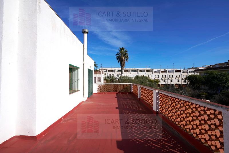 Foto ebd66da2-da77-47fd-899a-b71bf0a5d3d4. Xalet amb piscina a Alcanar