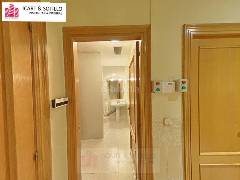 Foto a445a1d1-c335-4762-a7ac-80d463bbb03c. Ufficio in Casco Urbano Vinaròs