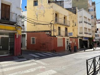 Casa  Tres reyes. Casa para rehabilitar en la plaza tres reyes de vinaròs  proyect