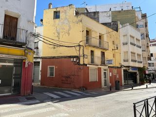 Casa a TRES REYES