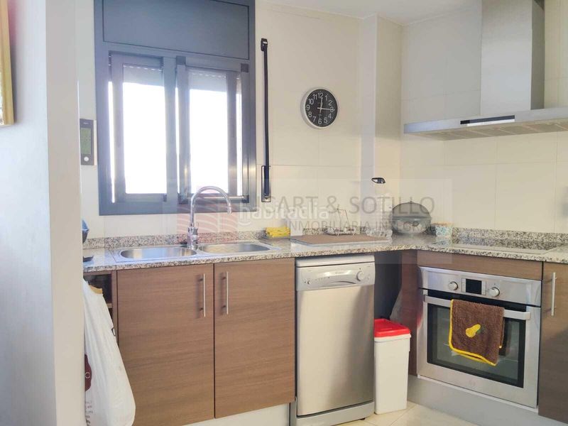 Foto 98b3239d-db40-4edc-add2-8fd16bd945f5. Piso elegante piso céntrico listo para entrar a vivir en vinaroz en Vinaròs