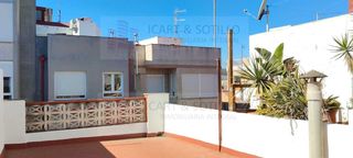 Appartement à Pueblo. Piso reformado a estrenar con terraza y trastero en el centro de