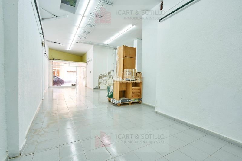 Foto 8218b993-36a2-46ea-9d04-b6af4375e28a. Local comercial a Casco Urbano Vinaròs