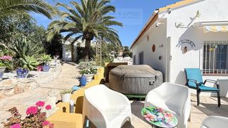 Casa  Avenida italia. Casa unifamiliar en las atalayas con vistas espectaculares al ma