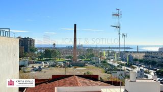 Ático en Casco Urbano. Ático espectacular con vistas al mar  reforma nueva a estrenar e