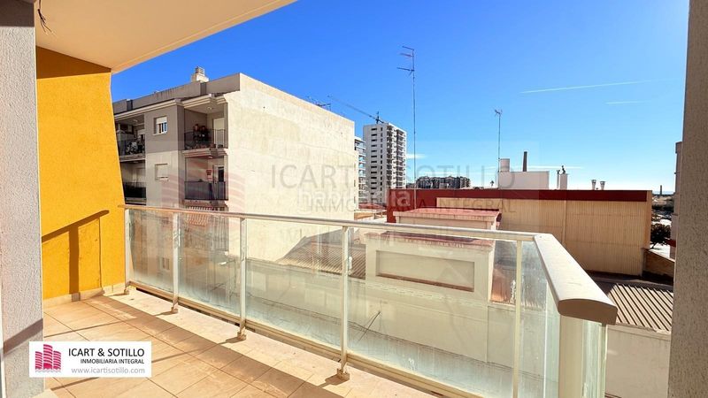 Foto 5b859da6-2116-4f84-af46-efab7a59da2c. Àtic amb calefacció aparcament a Casco Urbano Vinaròs