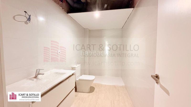 Foto b0d972fc-bcdb-4158-9818-fa3f55560336. Àtic amb calefacció aparcament a Casco Urbano Vinaròs