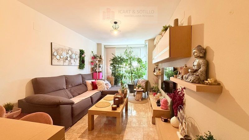 Foto e3a508e9-5b9d-4186-994a-74e6a1f7dd89. Pis a Casco Urbano Vinaròs
