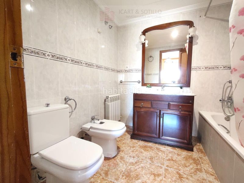 Foto 75f43918-0a69-4790-a422-a4c851062b21. Pis amb calefacció a Casco Urbano Vinaròs