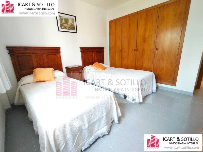 Foto 75b2e558-26e7-4702-9eb8-f6d949126200. Apartament amb aparcament piscina a Les Salines Vinaròs