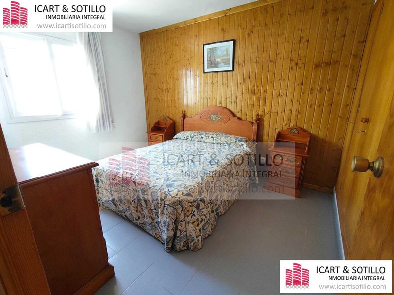 Foto b4c631fd-6834-4a4e-aee6-f930bffd8874. Apartament amb aparcament piscina a Les Salines Vinaròs