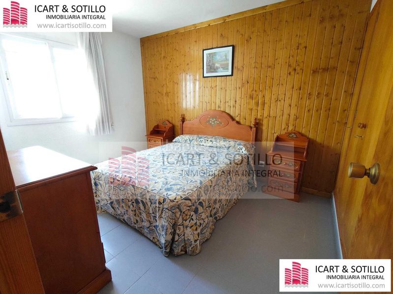 Foto ec508772-dcc9-4366-8b19-f63d80cc8fc5. Apartament amb aparcament piscina a Les Salines Vinaròs