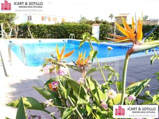 Appartement in Les Salines. Apartamento con terraza privada y garaje a solo 200 metros de la