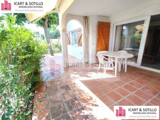 Appartement in Les Salines. Apartamento con terraza privada y garaje a solo 200 metros de la