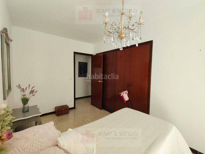 Foto b33e1bad-287c-4c0d-8f3e-49102a6c9f70. Pis amb calefacció a Casco Urbano Vinaròs