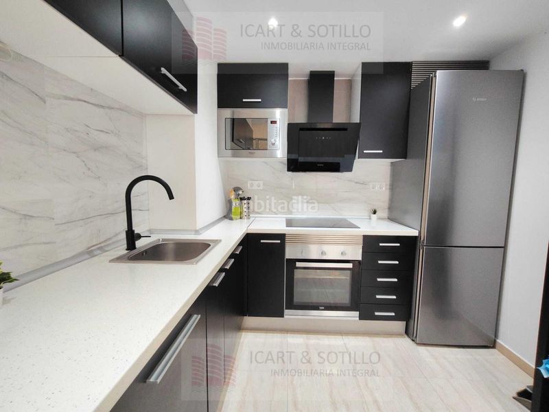 Foto 17b117e3-5461-4539-b97d-994a437d9c53. Pis a Casco Urbano Vinaròs