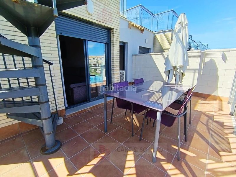 Foto 31868848-12c9-47ac-90f4-002387d1efb5. Location attique avec chauffage parking piscine dans San Jorge