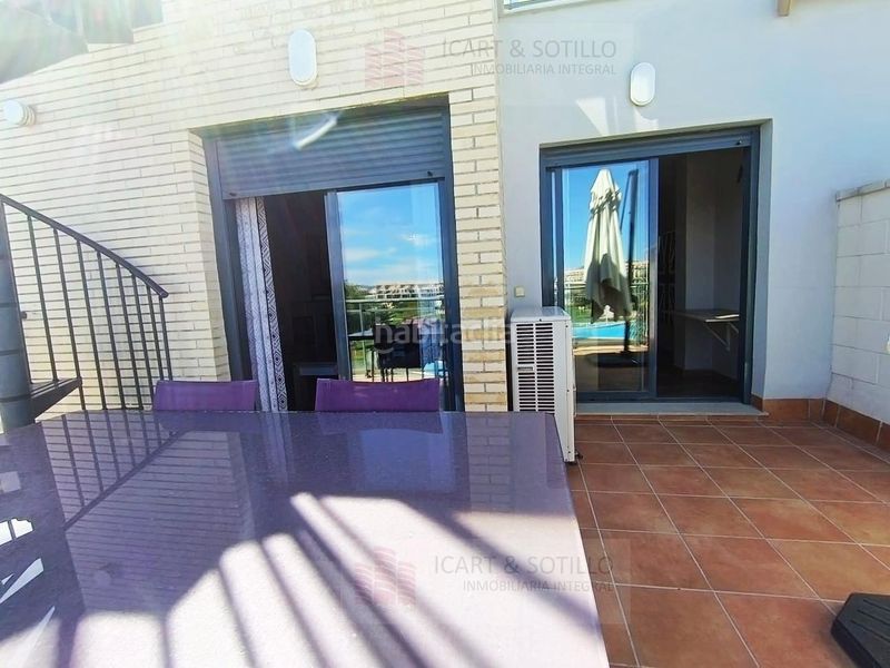 Foto 3bfcdacb-9598-4535-9def-a277213caf03. Location attique avec chauffage parking piscine dans San Jorge