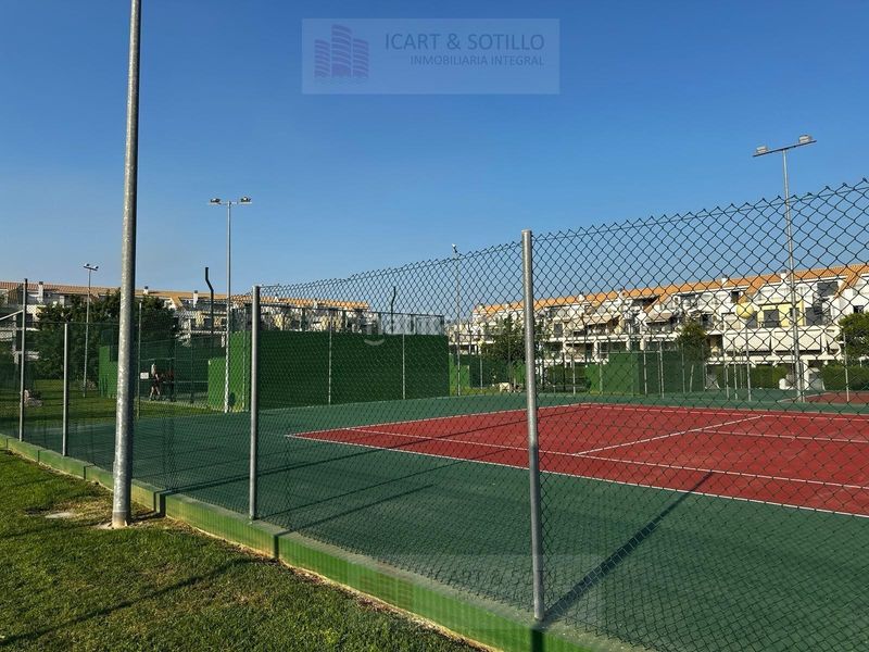 Foto 83f40f3e-cef7-4072-a51e-2afa7fb09ea5. Location attique avec chauffage parking piscine dans San Jorge