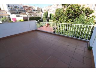 Casa a San Pere. 3hab  gran estudio  2 terrazas y local de 181m2 en zona sant per