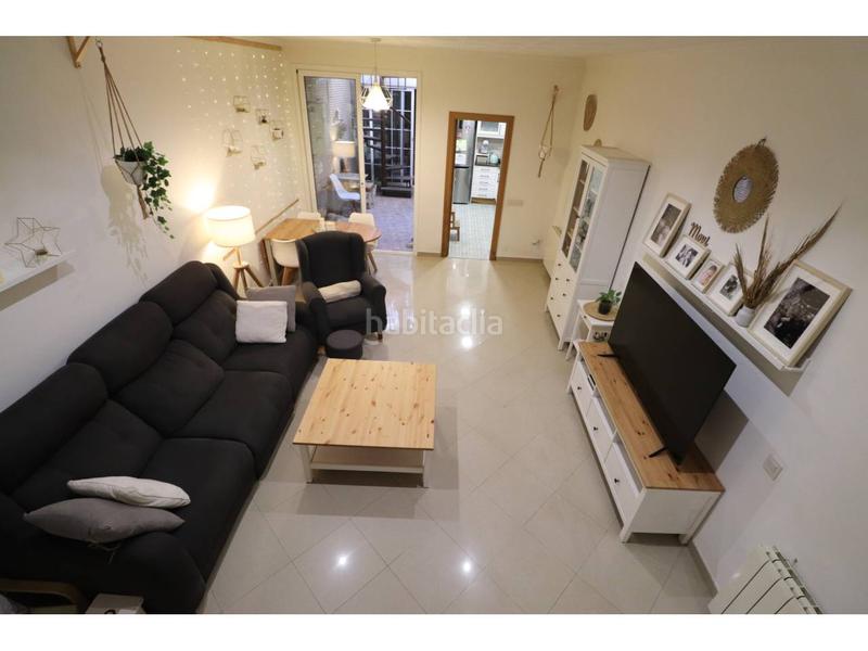Foto 74dfdced-e23e-4a72-be77-851919b1d446. House with heating in Barri del Centre Terrassa