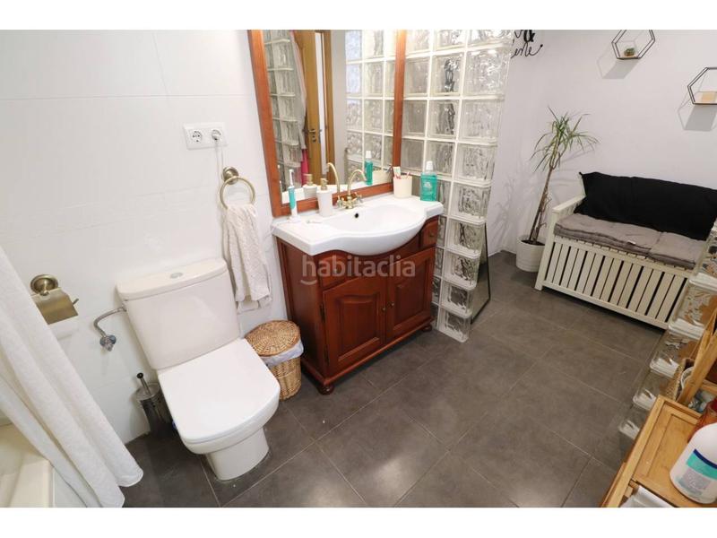 Foto ba40abfd-4b55-48da-b9e8-36952aebaef8. House with heating in Barri del Centre Terrassa