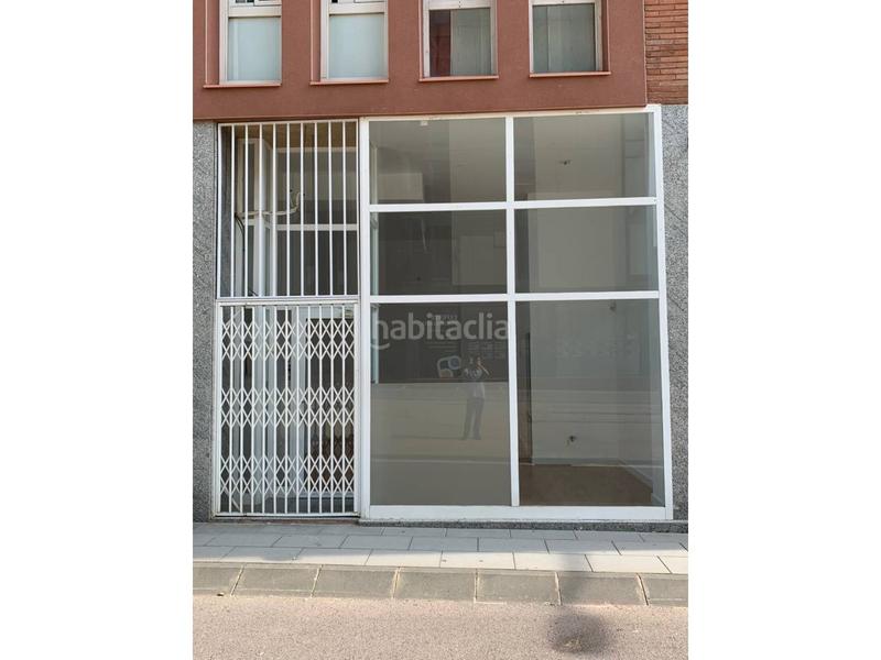 Foto e0bbdb17-e106-4bb1-8ee1-ec1cb9ff731c. Lloguer local comercial a Zona Esportiva Terrassa