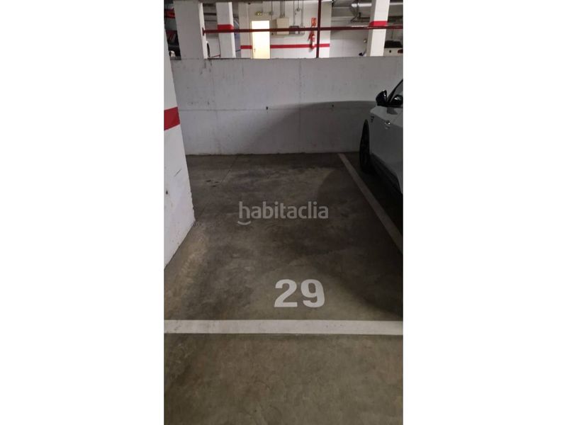 Foto b0be1c06-9f3a-45ae-86c7-825ce166cd6d. Aparcament cotxe a Cementiri Vell Terrassa