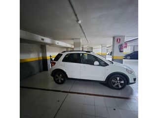 Aparcament cotxe a Avenida Béjar 170
