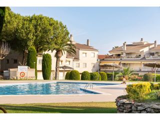 Etagenwohnung in Calle josep llimona 2. Vilafortuny, oportunidad a la venta
