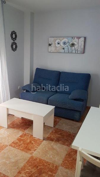 Foto 2fe7a342-2b95-4795-a0ab-677dd3dcd55f. Alquiler apartamento se alquila apartamento en pleno centro temporal en Dos Hermanas