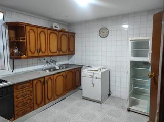 Casa en Centro - Doña Mercedes. Se vende casa proxima  al centro