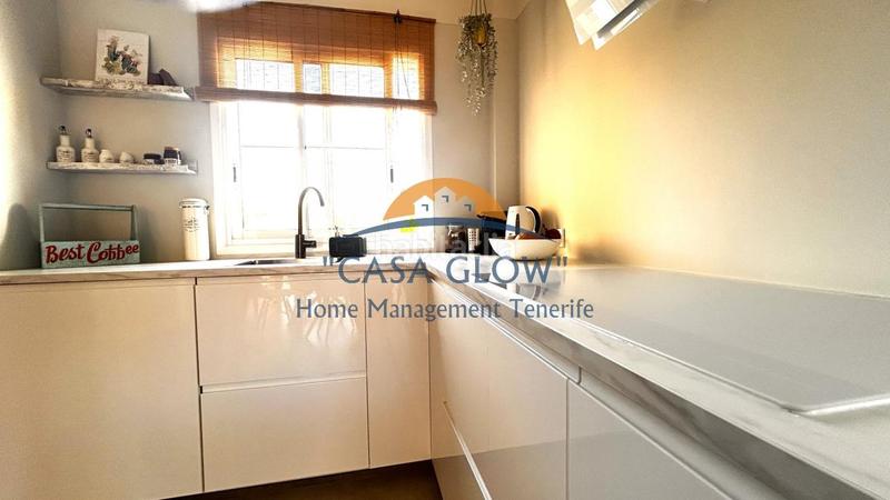 Foto 358d8322-d79f-40ad-aeba-72c51694a26b. Ático hermoso apartamento renovado en Los Cristianos Arona