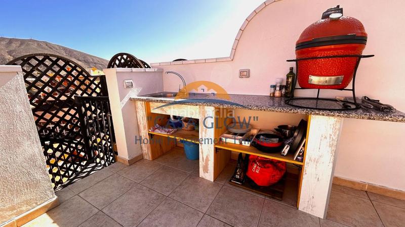 Foto 9374e2d6-58e1-4670-a3d0-2f3558b19f78. Ático hermoso apartamento renovado en Los Cristianos Arona
