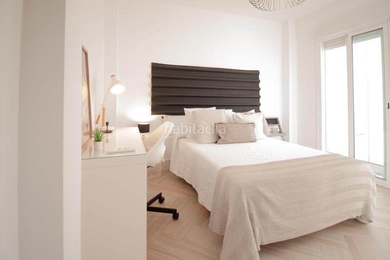 Foto 53d4dba7-3926-48f9-9877-eba8f3b145ba. Alquiler casa  de lujo independiente con tres suites y terraza en nervión. en Sevilla