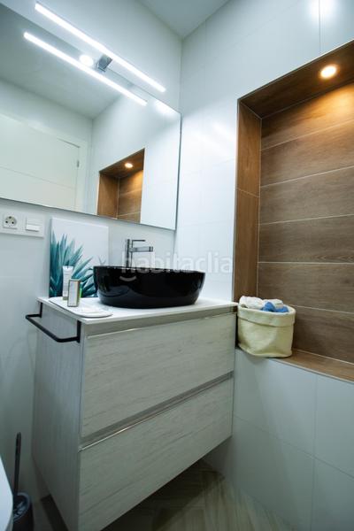 Foto 5f1f55ce-1590-4765-a031-31bf665b76d9. Alquiler casa  de lujo independiente con tres suites y terraza en nervión. en Sevilla