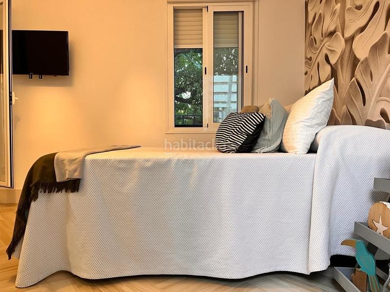 Foto 85743dfb-33d6-41a7-8120-910767b960d7. Alquiler casa  de lujo independiente con tres suites y terraza en nervión. en Sevilla