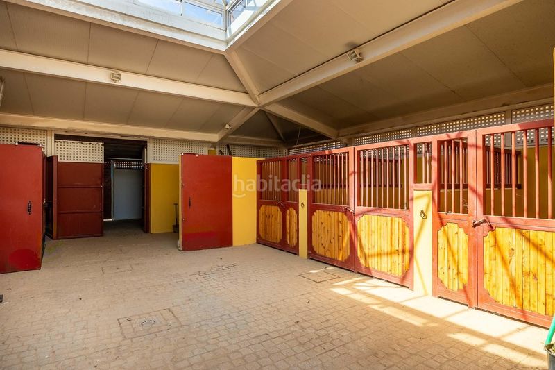 Foto 32b5a1d8-c56e-47e6-82c9-25a61a8207af. Masia amb aparcament a Carmona